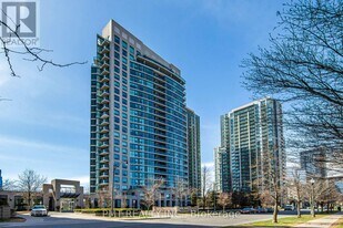 28 Harrison Garden Blvd in Toronto, ON - Building Photo