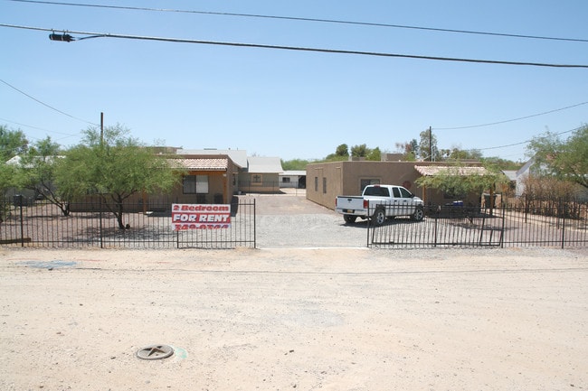 4009-4013 N Stone Ave in Tucson, AZ - Foto de edificio - Building Photo