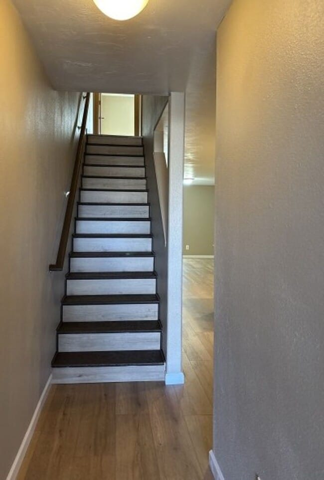 1172-1176-1176 Candlewood Dr NE in Keizer, OR - Building Photo - Building Photo