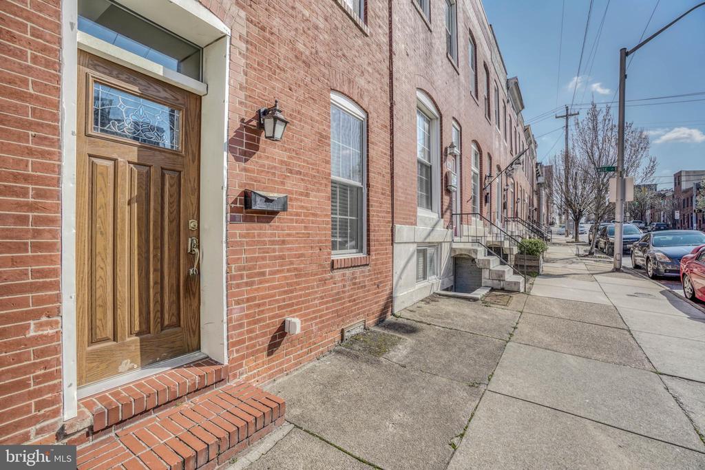 3308 O'Donnell St in Baltimore, MD - Building Photo