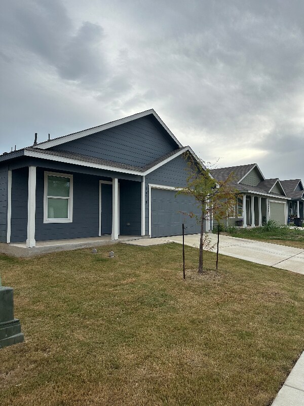 property at 4918 Legacy Trl