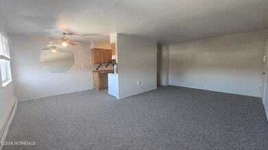 39 Manchester Ct in Freehold, NJ - Building Photo - Building Photo