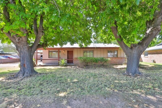 property at 103 W Hu Esta Dr
