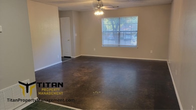 1911 Watts Rd in Benton, AR - Building Photo - Building Photo