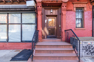 211 Macdonough St in Brooklyn, NY - Building Photo - Building Photo