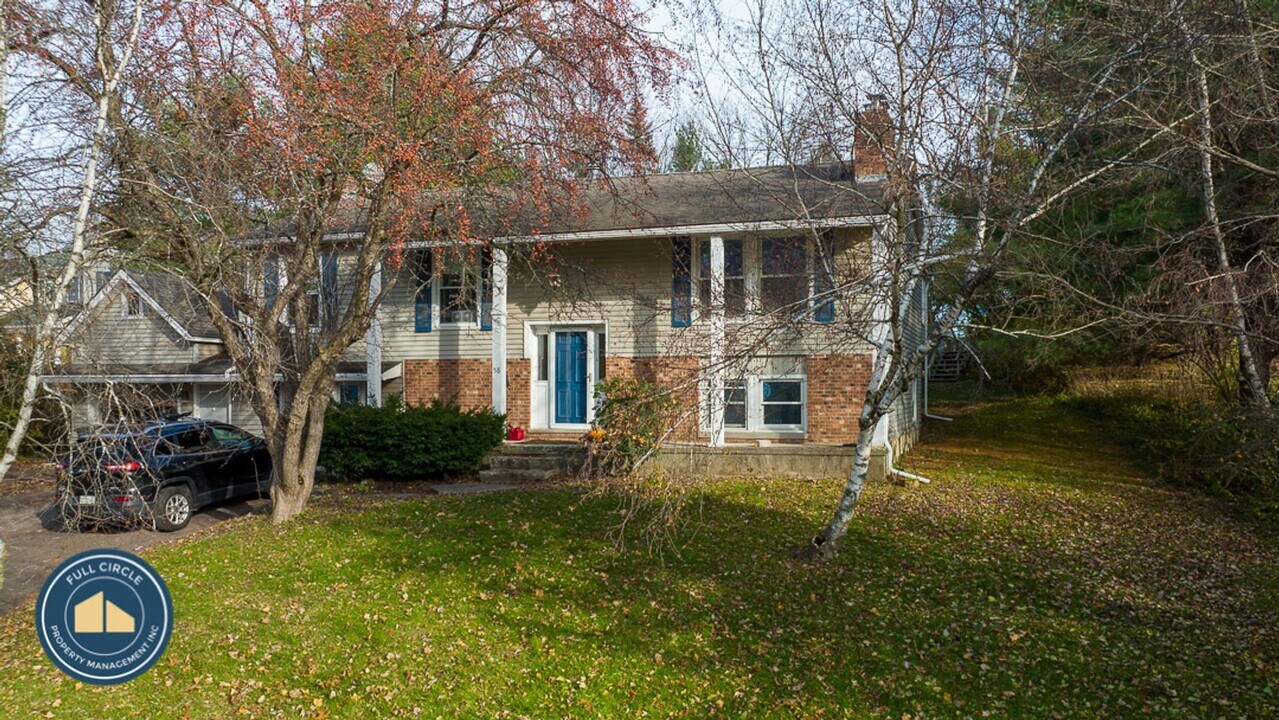 58 East Terrace in South Burlington, VT - Building Photo