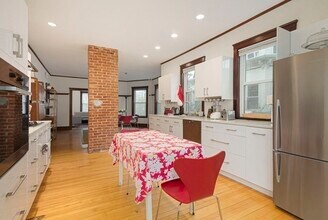 38 Russell St in Cambridge, MA - Building Photo - Building Photo