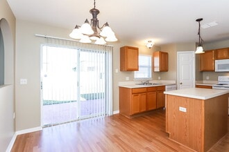 12930 Bridleford Dr in Gibsonton, FL - Foto de edificio - Building Photo