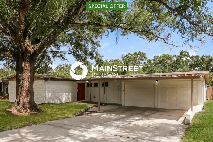 827 E River Dr in Tampa, FL - Building Photo