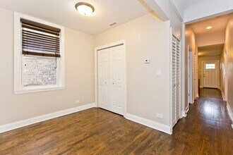 4849 N Seeley Ave, Unit 2 in Chicago, IL - Building Photo - Building Photo
