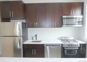 210 New York Ave in Long Beach, NY - Building Photo - Building Photo