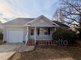 104 Shipyard Blvd in Chapin, SC - Building Photo