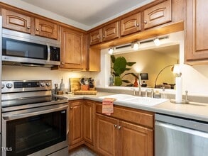 4646 Fawnbrook Cir, Unit 2-106 in Raleigh, NC - Building Photo - Building Photo