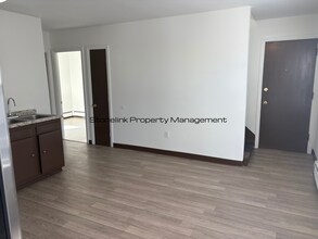 220 Cross St in Central Falls, RI - Building Photo - Building Photo