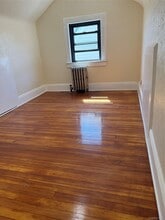 89-28 207th St in Queens, NY - Building Photo - Building Photo