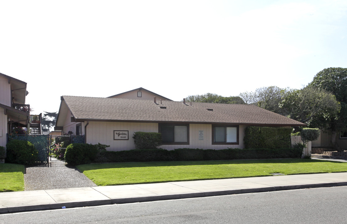 The Sandpiper Apartments in Marina, CA - Building Photo