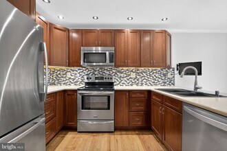 4 Stirling Ct in Chesterbrook, PA - Building Photo - Building Photo