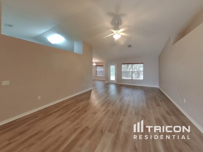 39 Balsam St in Homosassa, FL - Building Photo - Building Photo