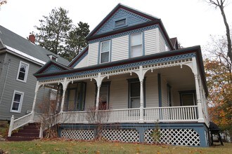 54 East St in Oneonta, NY - Building Photo - Building Photo