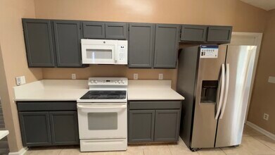 3637 Morning Meadow Ln in Orange Park, FL - Building Photo - Building Photo