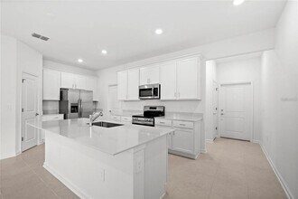 6028 Zen Wy in Clermont, FL - Building Photo - Building Photo