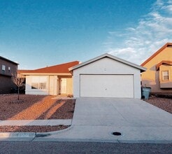 1470 Senda Del Sol Ln in El Paso, TX - Building Photo - Building Photo