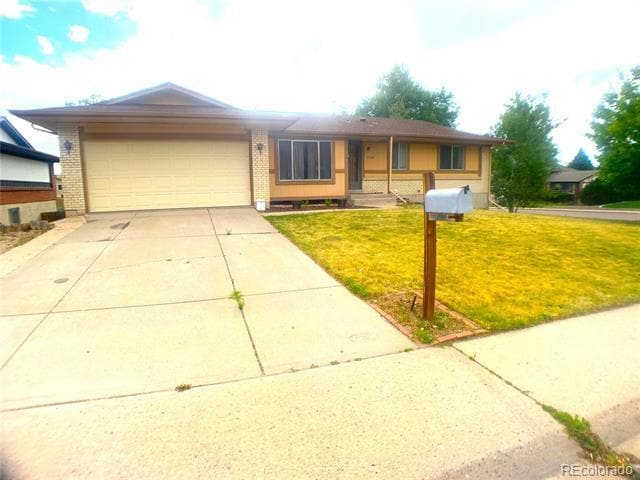 property at 17104 E Bethany Cir