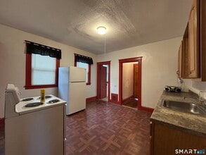 40 Cabot St in Hartford, CT - Building Photo - Building Photo