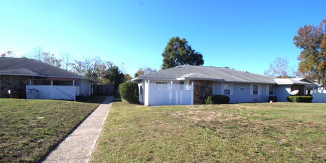 3352 Green Briar Cir in Gulf Breeze, FL - Building Photo - Building Photo