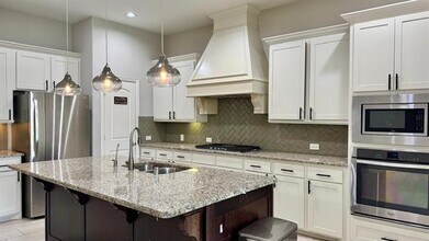 6913 Helena Way in McKinney, TX - Building Photo - Building Photo