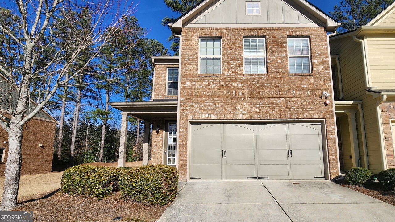 3792 Brockenhurst Dr in Buford, GA - Building Photo