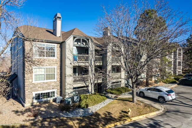 The Enclave at DTC Condominiums in Englewood, CO - Foto de edificio - Building Photo