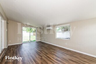 5112 43rd Ave W in Bradenton, FL - Building Photo - Building Photo