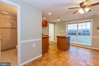 266 Shannon Hill Ln in Charles Town, WV - Building Photo - Building Photo