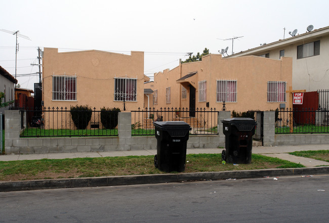 705-707 S Osage Ave in Inglewood, CA - Foto de edificio - Building Photo