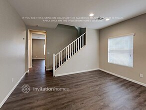17588 W Lundberg St in Surprise, AZ - Building Photo - Building Photo