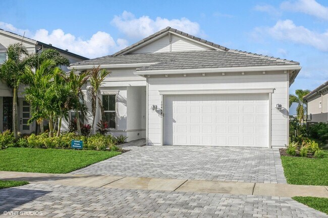 property at 10444 Northbrook Cir