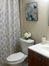 2055 SW 122nd Ave in Miami, FL - Building Photo - Building Photo