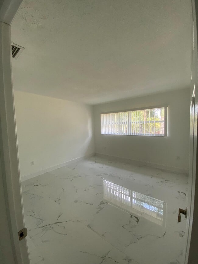 601 SW 2nd Ave in Boca Raton, FL - Building Photo - Building Photo