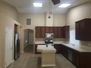 12015 Copernicus Ave in Bakersfield, CA - Building Photo - Building Photo