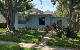 4735 1st Ave N in St. Petersburg, FL - Building Photo