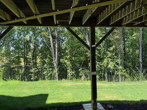 953 Woods Chapel Rd in Sugar Hill, GA - Building Photo - Building Photo
