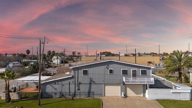 2128 59th St in Galveston, TX - Building Photo - Building Photo