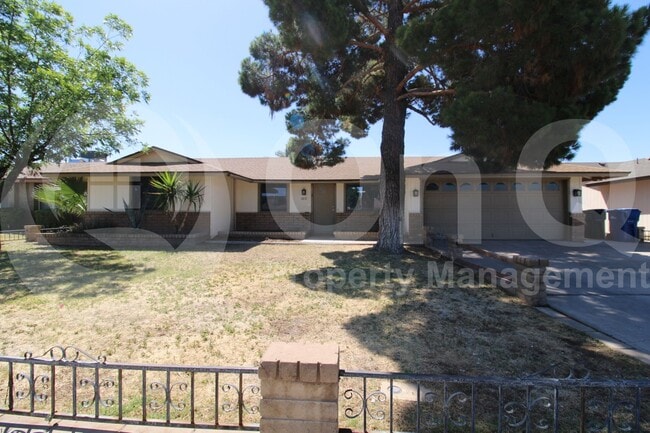 property at 1831 W Decatur St