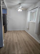 576-576 Mary St E in Whitby, ON - Building Photo - Building Photo