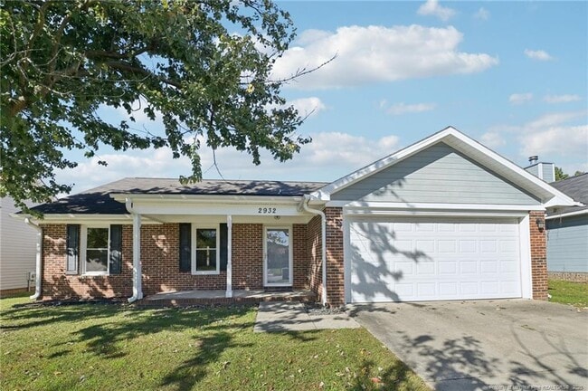 property at 2932 Chillingworth Dr