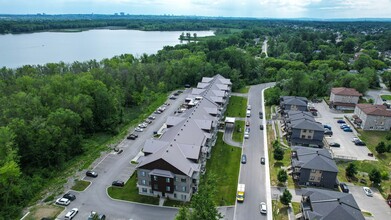 Place du Golf in Gatineau, QC - Building Photo - Building Photo