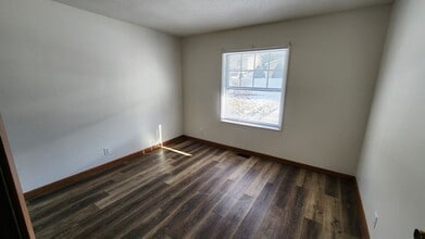 620 Sand Lake Road in Onalaska, WI - Building Photo - Building Photo