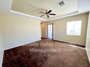 43341 Parkway Esplanade W in La Quinta, CA - Building Photo - Building Photo
