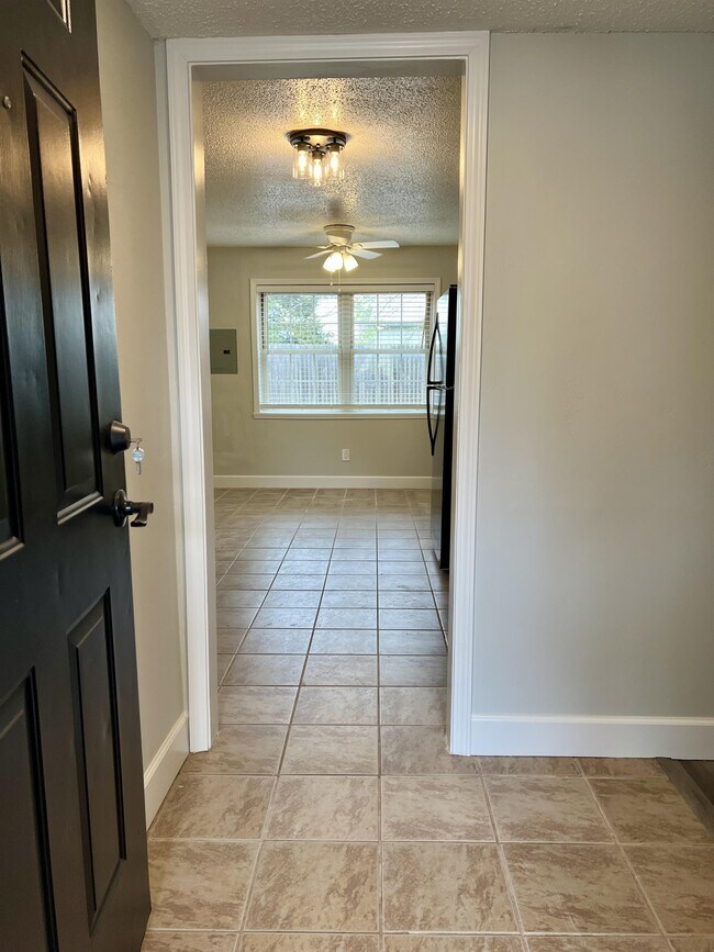 1815 E Lindsey St in Norman, OK - Building Photo - Building Photo